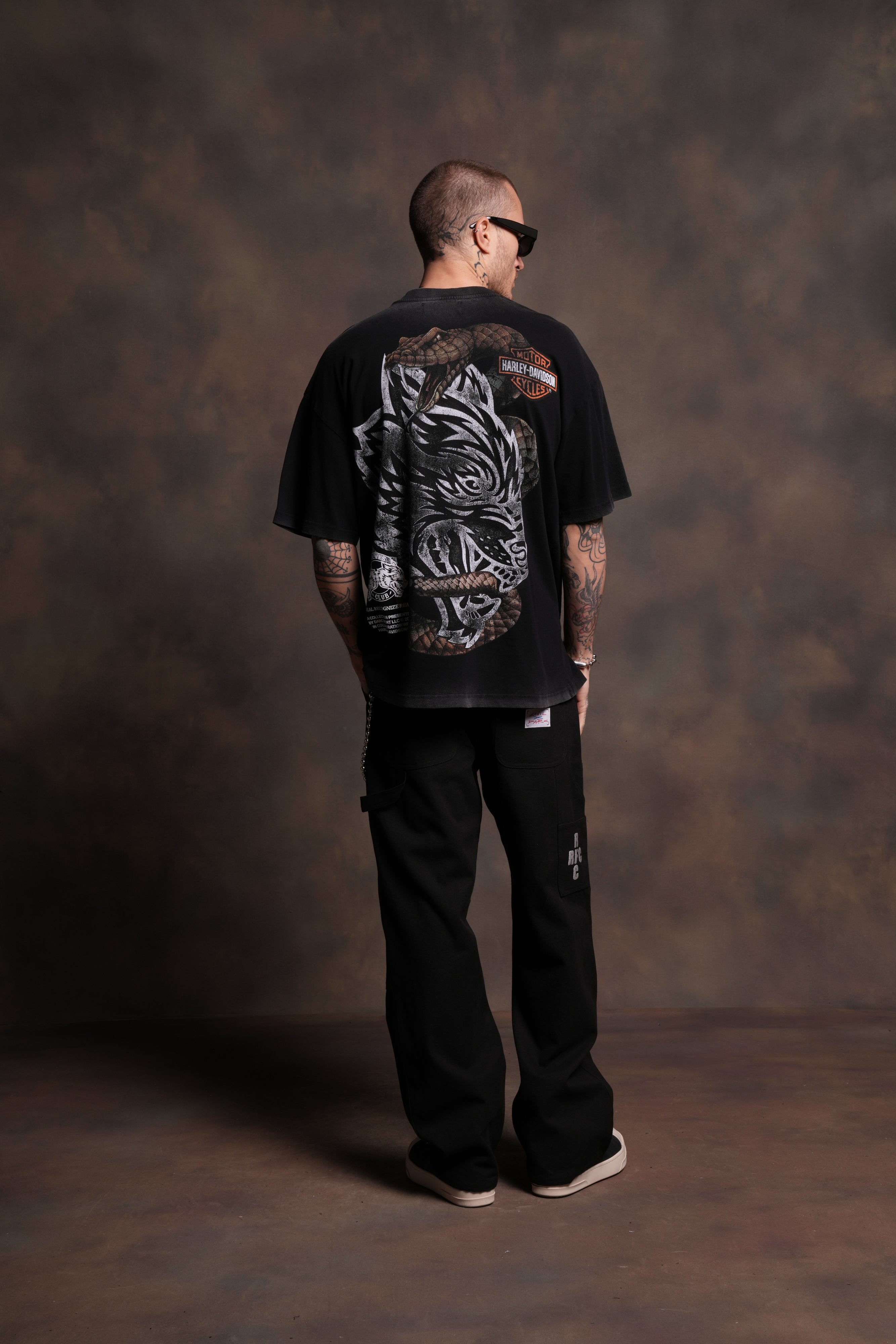 The Snake & The Wolf "Premium" Oversized Tee in Black