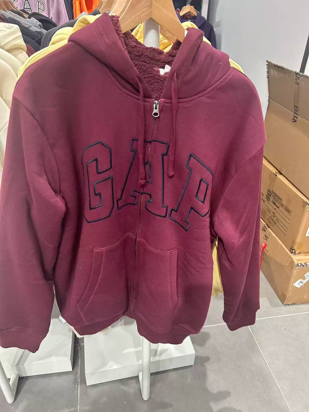 Gap Men's and Women's 2025 Autumn New Logo Imitation Lamb Fleece Hoodie Sweatshirt US Version 789781