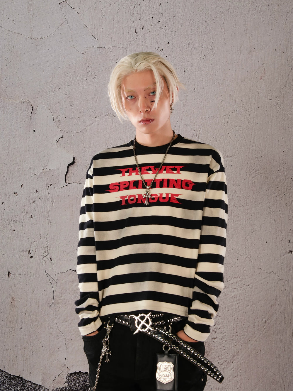 THEWET 2026 Spring American Street Black and White Stripe Short Style Loose Long Sleeve Used Spray Dirty Interval Strip Long Tee