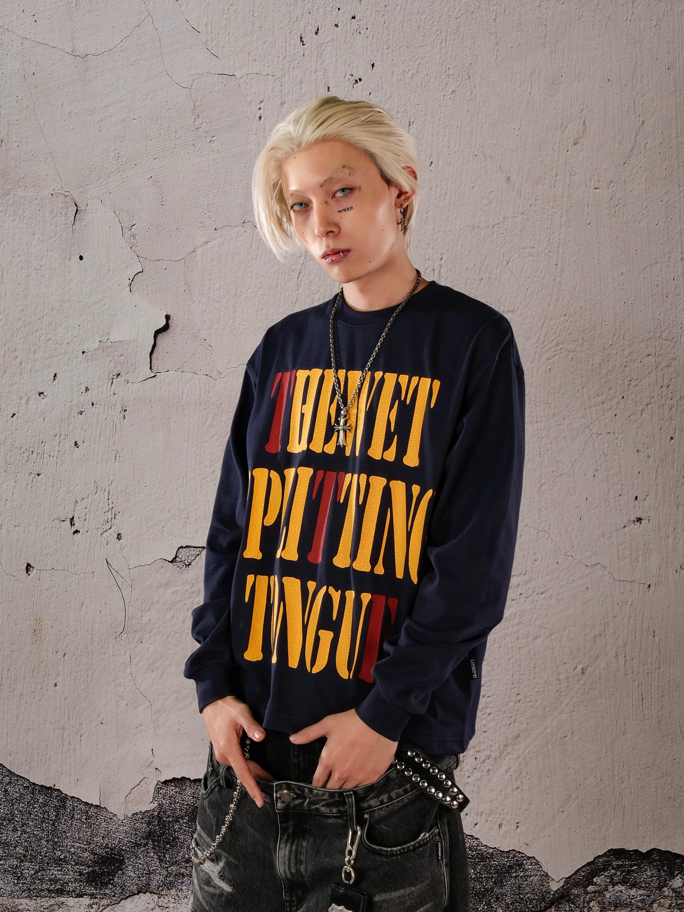 THEWET 2025 Autumn/Winter American Street Split Tongue Letter LOGO Printed Cotton Round Neck Base Long Sleeve Tee