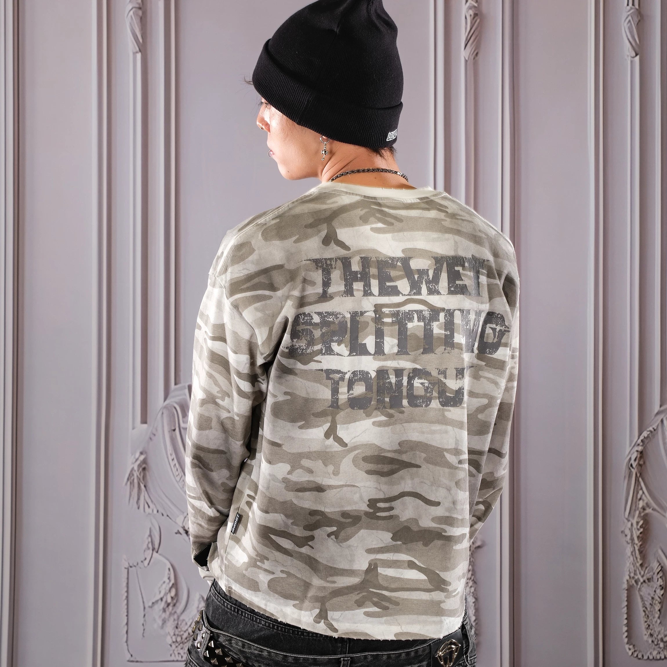 THEWET 2026 Spring American Retro Doing Old, Spray Dirty Camo Base Printing Long Sleeve Casual Short Width Long Tee