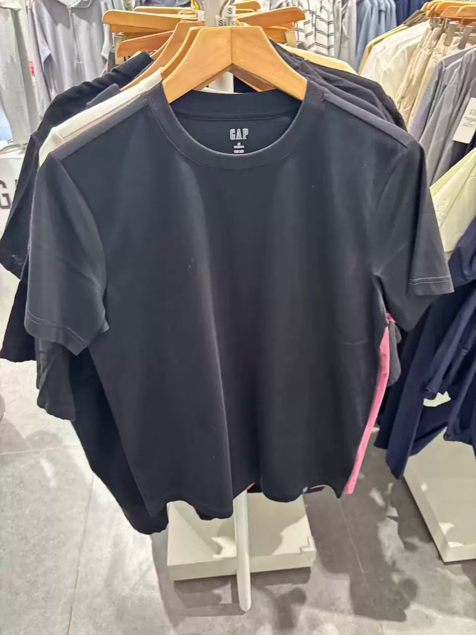 Cheng Yi endorses Gap men's and women's 2026 summer new moisture absorbing quick drying round neck short sleeved T-shirt 854282