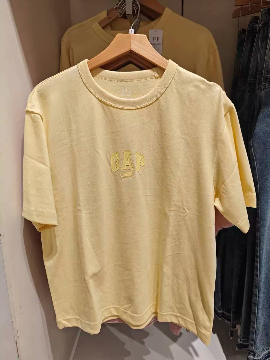 Cheng Yi endorses Gap men's and women's 2026 spring new washed round neck short sleeved T-shirt US version 874467