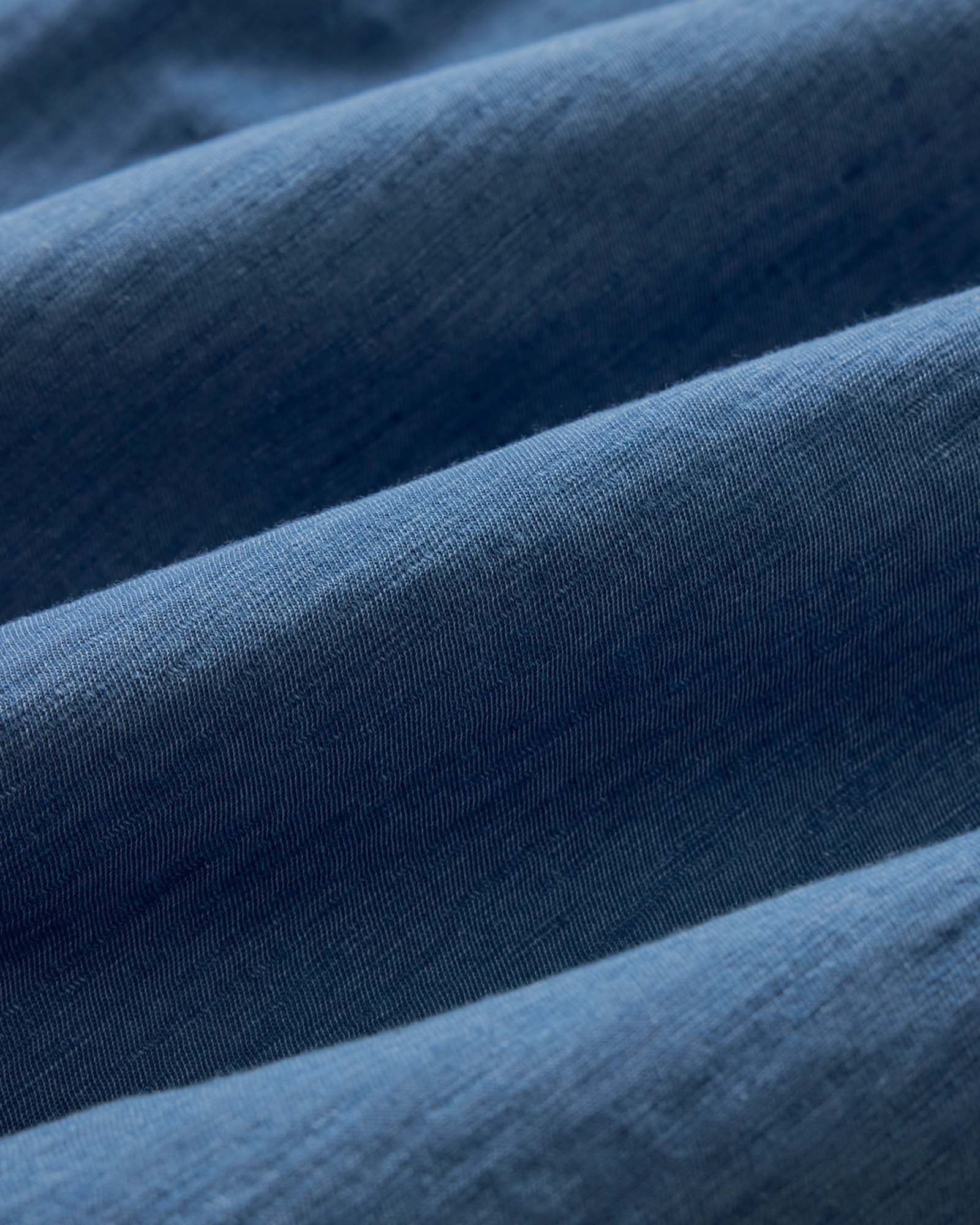 The Short Sleeve California in Washed Indigo Slub