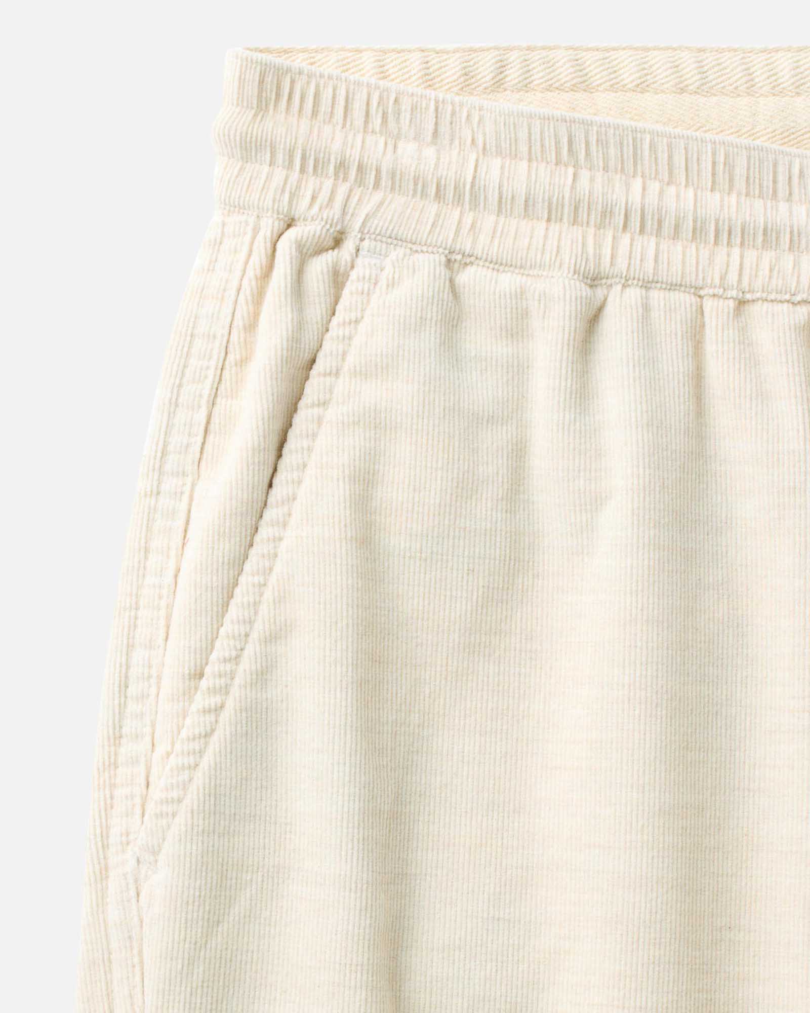 The Apres Short in Heather Oat Pincord